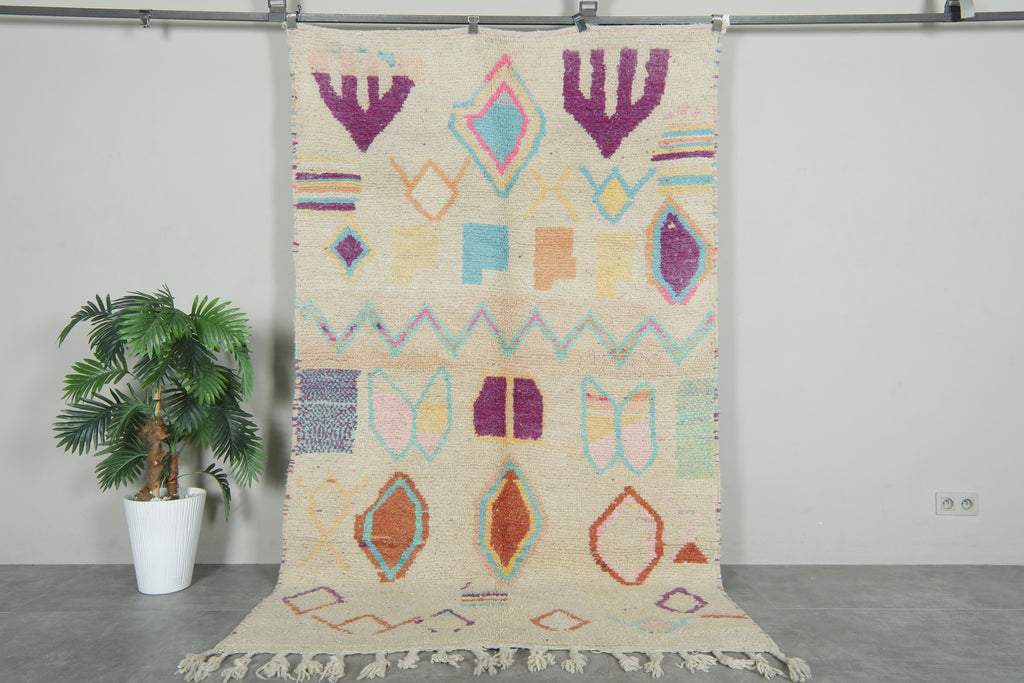 Handmade Moroccan Rug 5 x 8 feet