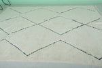 6.6 x 10.2 FT Moroccan Rug - Off-White Minimalist Diamond Pattern