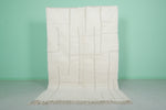 Modern Moroccan Rug 5.1 X 8.2 FT - Ivory with Geometric Line Pattern