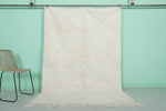 5.3 x 7.8 FT Moroccan Rug – Luxurious Diamond Texture in Ivory