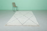 5.2 x 8.3 FT Moroccan Rug – White Wool with Subtle Gray Diamond Pattern