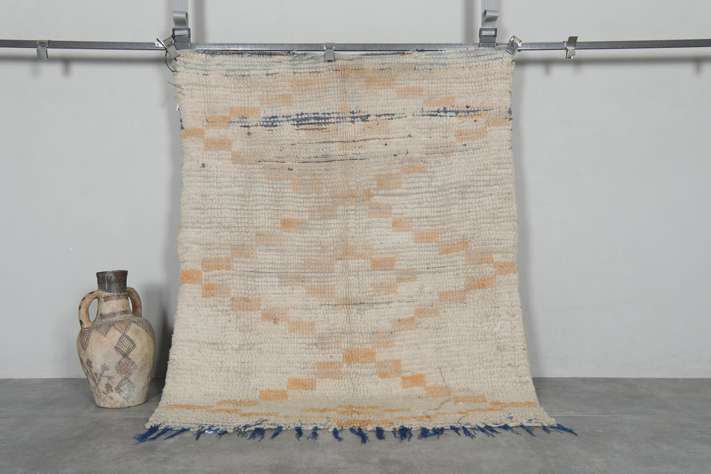 Small vintage Moroccan wool rug 4 x 5.1 ft - Boho berber carpet