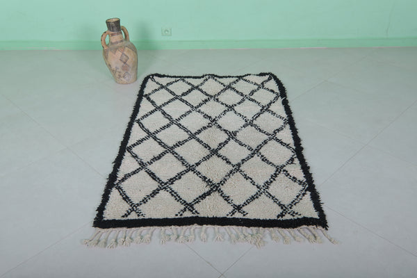 Hand-knotted berber Moroccan rug – 3.3 x 4.9 ft
