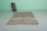 Handmade Moroccan Checkered Rug – 4.8 x 6.3 ft