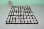 Black and White Moroccan Beni Ourain Rug – 4.6 x 6.2 ft Checkered Wool Carpet