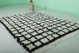 Black and White Moroccan Beni Ourain Rug – 4.6 x 6.2 ft Checkered Wool Carpet