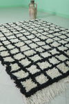 Black and White Moroccan Beni Ourain Rug – 4.6 x 6.2 ft Checkered Wool Carpet