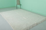 6.4 x 9 FT Moroccan Rug – Luxurious Creamy White Shag