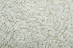 6.4 x 9 FT Moroccan Rug – Luxurious Creamy White Shag