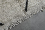 Long Beni Ourain Rug - Abstract Moroccan Wool | 4.7 x 8.2 FT