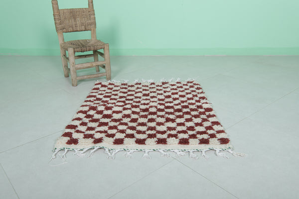 Small Moroccan checkered rug – 2.7 x 3 ft