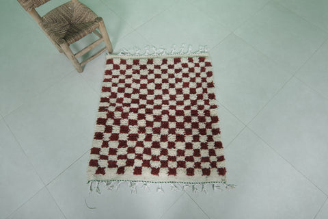 Small Moroccan Checkered Rug – 2.7 x 3 ft