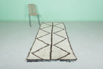 Moroccan Berber Rug – 3.2 x 8.5 ft | Minimalist Geometric Design