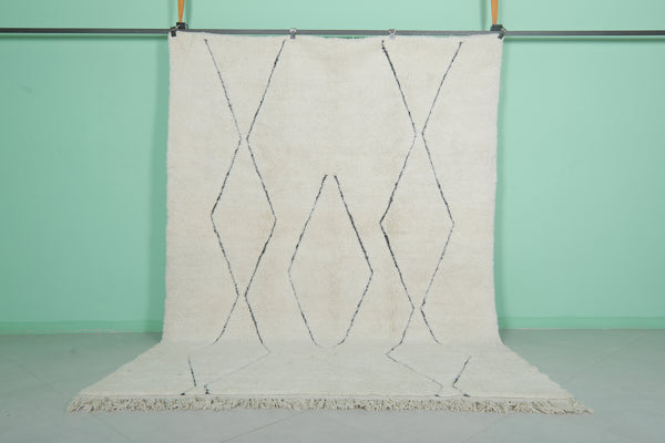 Handmade Moroccan rug - 6.9 x 9.9 Ft, Minimalist diamond pattern