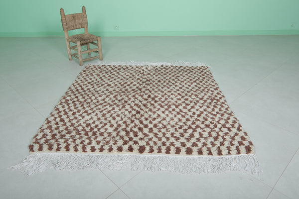 Handmade Moroccan checkered rug – 4.9 x 5 ft