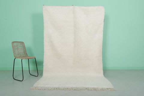 4.8 x 8.1 FT Moroccan Rug – Minimalist White Shag Carpet