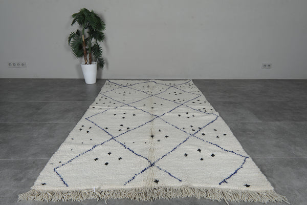 Handmade Moroccan rug 4.7 FT X 8 FT