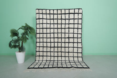 Handmade Berber Checkered Rug – 4.5 x 6.6 ft Black and White Wool Rug