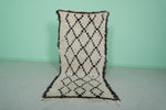 Handwoven Moroccan Rug - Classic White with Diamond Patterns 2.9 x 6.2 ft