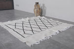 3.9 x 4 FT Moroccan Rug – Classic White with Black Diamond Pattern