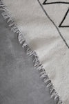 3.9 x 4 FT Moroccan Rug – Classic White with Black Diamond Pattern