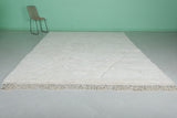 Elegant Moroccan Rug – 8.2 x 11.8 FT in Classic White Diamond Pattern