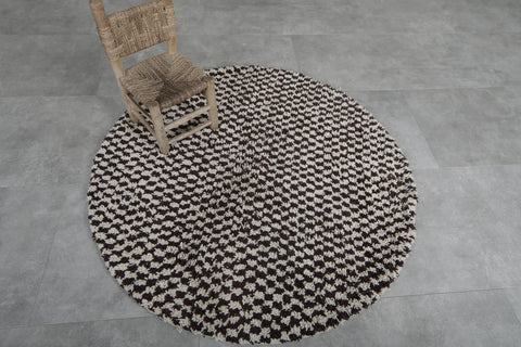 Round Brown and White Checkered Moroccan Wool Rug - 5 ft