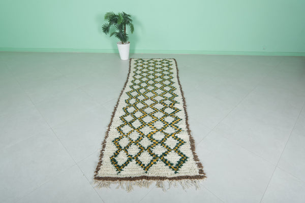 Moroccan berber rug - 2.8 x 8.5 ft | Handwoven ivory with green & yellow accents