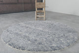 5 ft Round Moroccan Wool Rug – Soft Gray Tone