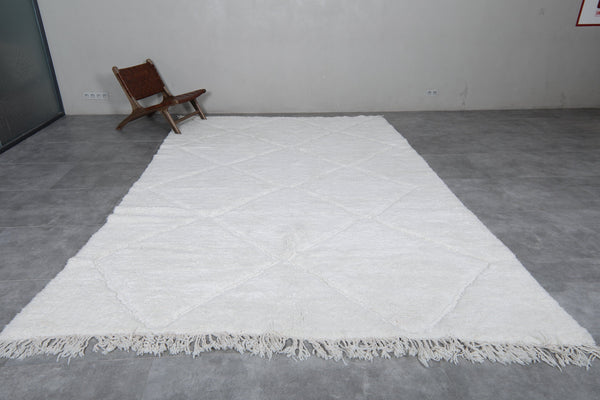 Luxurious Moroccan rug – 8.1 x 12.2 FT in pure white diamond design