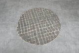 Round Moroccan Wool Rug – 5 ft, Cozy Gray Checkered Pattern