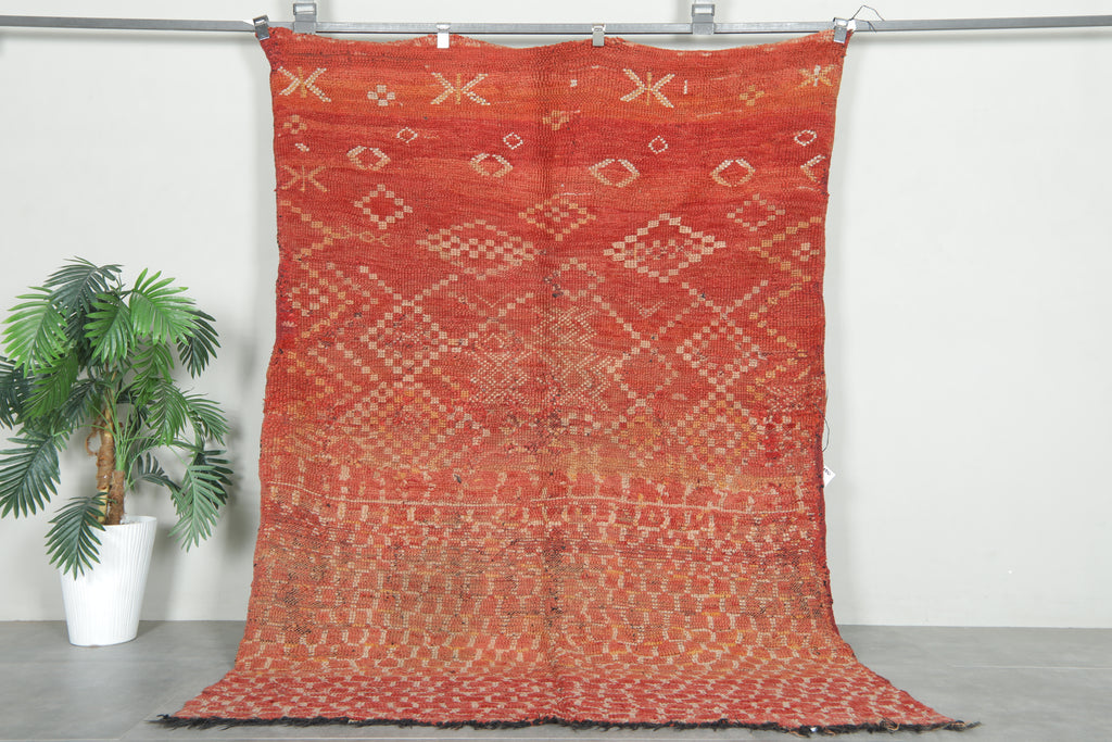 Handmade red Moroccan rug - Vintage wool & geometric design - 4.9 ft x 7.3 ft
