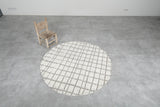 Round Moroccan Wool Rug –  4.9 ft | Cream and Gray Grid Pattern