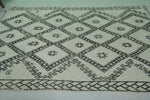 Elegant Moroccan Rug - 5.6 x 8.8 FT | Berber-Inspired Diamond Pattern