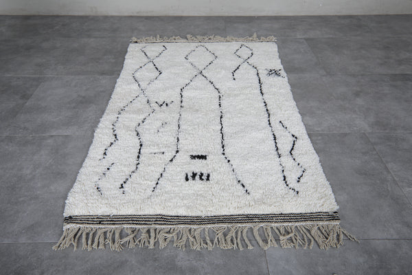 3.3 x 5.4 FT Moroccan rug – Unique geometric tribal pattern