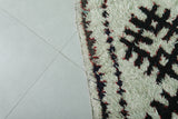 Authentic Moroccan Berber Rug - 2.7 x 5 ft | Ivory with Dark Tribal Patterns