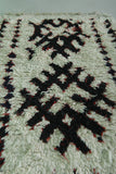 Authentic Moroccan Berber Rug - 2.7 x 5 ft | Ivory with Dark Tribal Patterns