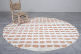 Round Moroccan Wool Rug – Beige and White Checkered (6 ft)