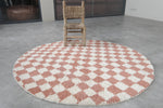 Round Pink and White Checkered Moroccan Wool Rug - 5 ft