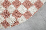 Round Pink and White Checkered Moroccan Wool Rug - 5 ft