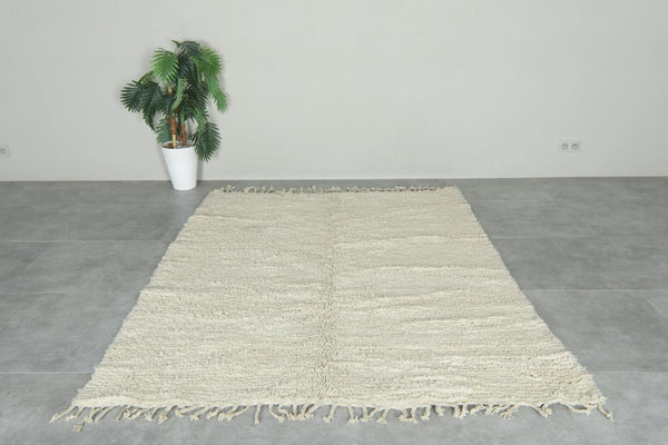 Minimalist white Moroccan - Beni ourain wool rug - 5.7 ft x 6.9 ft