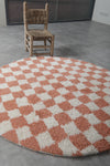 Round Peach and White Checkered Moroccan Wool Rug - 5 ft