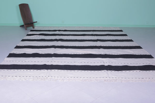 Large Moroccan rug – Bold black and ivory striped design | 9.9 FT x 12 FT