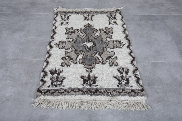 Small Moroccan azilal rug – 2 x 3.1 ft | Handwoven gray pattern