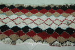 Handmade Wool Diamond Pattern 2.2 FT X 5.9 FT