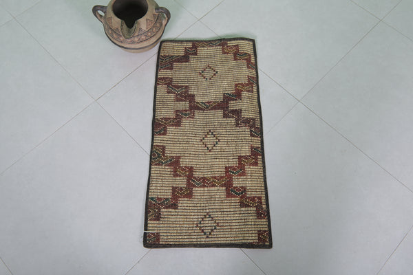 Tuareg rug - 1.4 x 2.8 ft Handwoven natural fiber mat