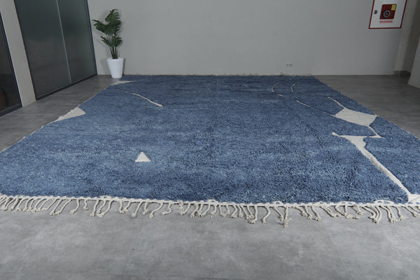 Oversized berber beni ourain rug – 14.5 x 18.6 ft deep blue abstract design