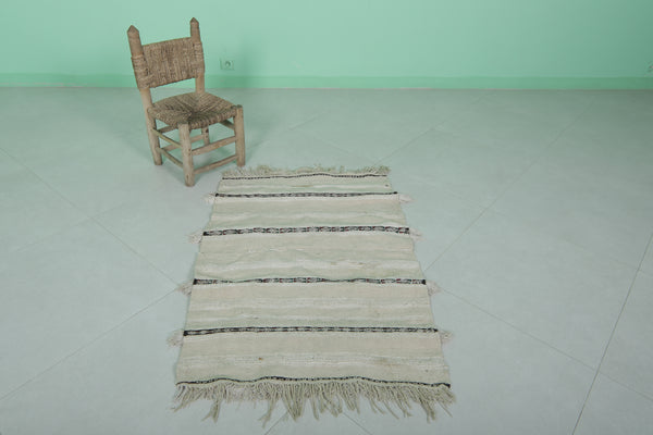 Vintage handira Moroccan rug – 2.6 FT x 3.9 FT | Handwoven wedding blanket