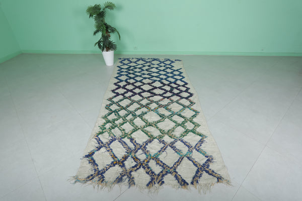 Vintage handmade Moroccan berber rug - 4.5x9.8 FT