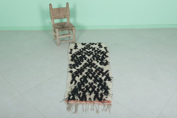 1.8 x 4.6 ft Moroccan berber rug | Small black & white diamond pattern